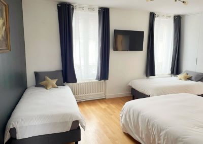 Chambre pour 4 personnes. dormir à proximité du parc disney à paris